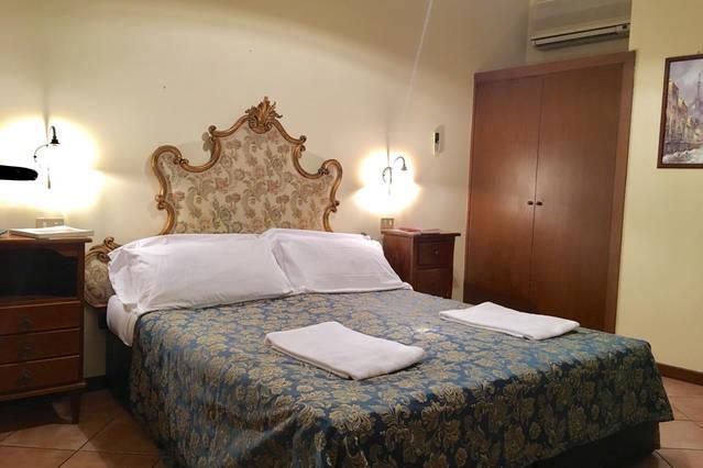 Flat In Piazza Duomo Appartement Milaan Buitenkant foto